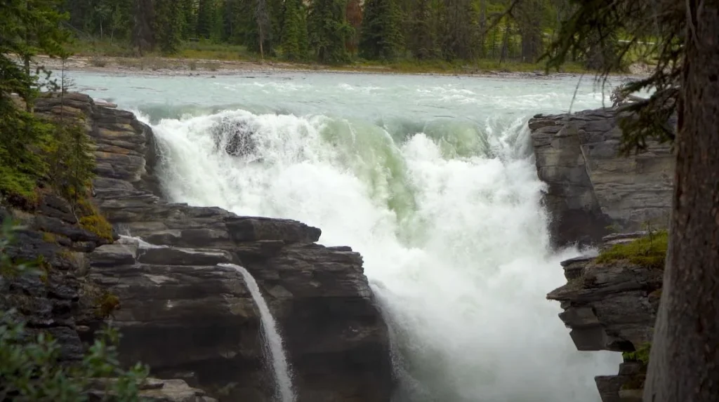 Anthabasca waterfall