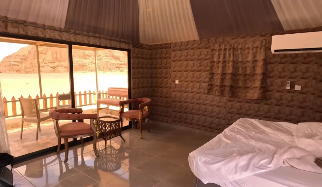 Jordan Rooms in desert