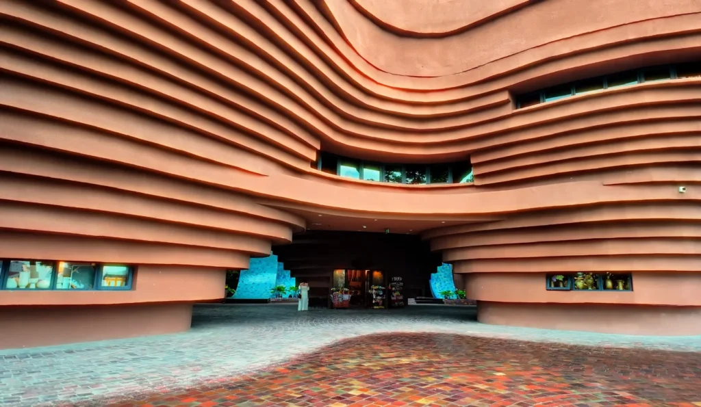 Bat trang pottery meusium