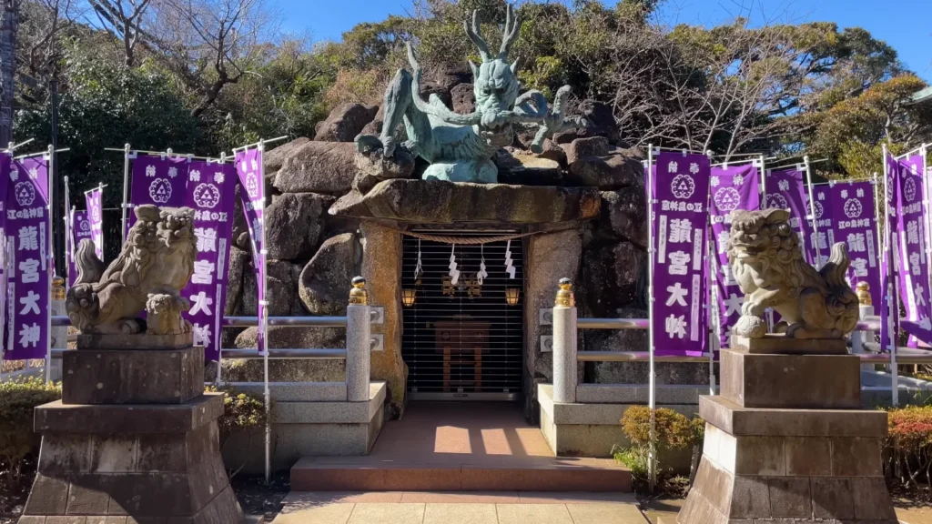 Enoshima Shrine (2).