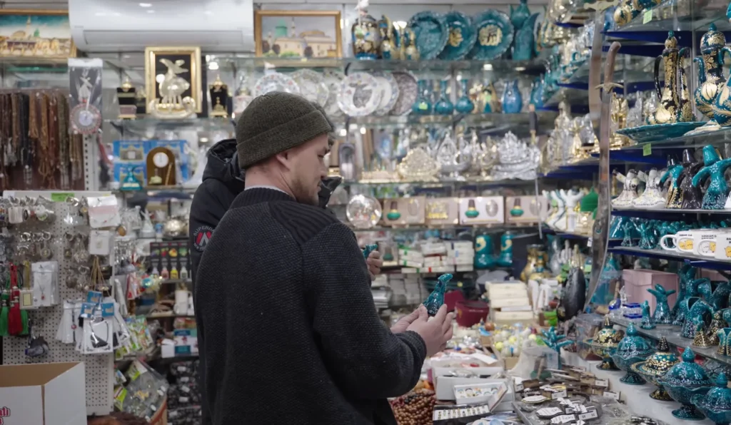 Turkish ceramics and decorative items in shop