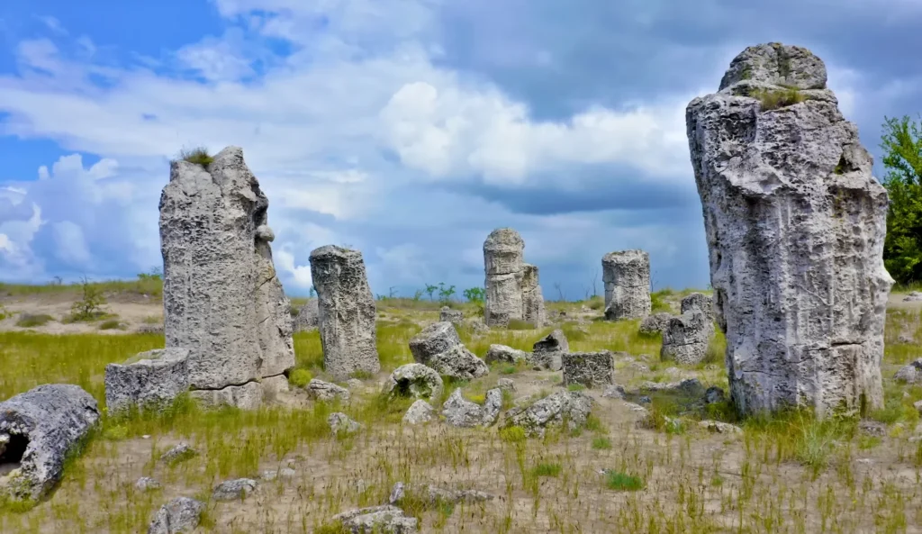 Varna, pobitite Kamani