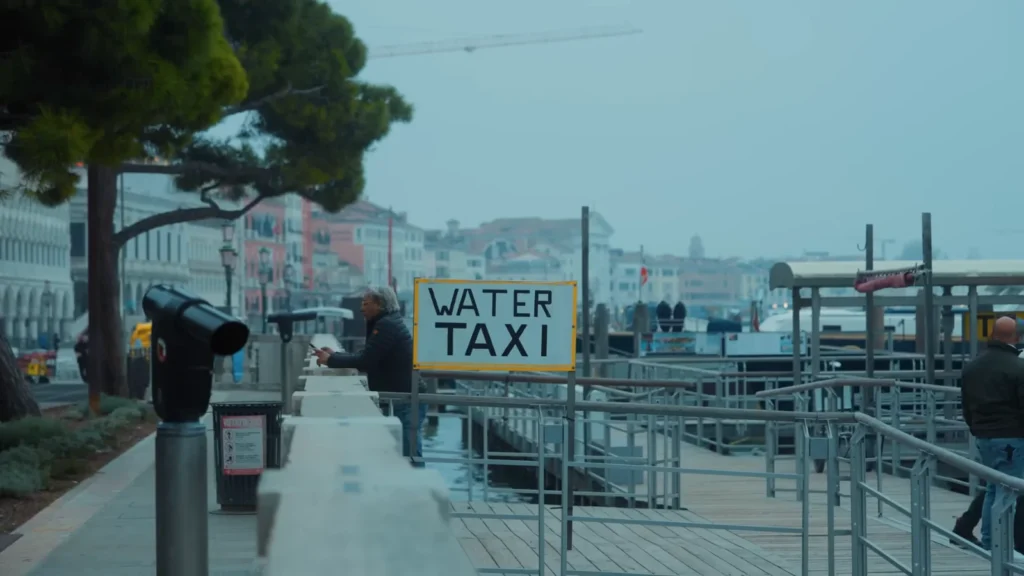 Water Taxi in Vanice