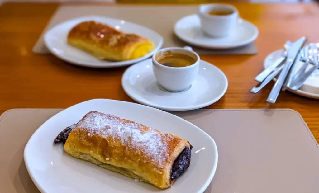 Breakfast at La ideal 1