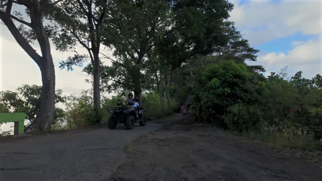 Hikeing on magic mountain