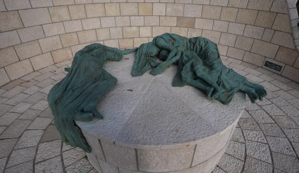Holocaust Mmemorial 1