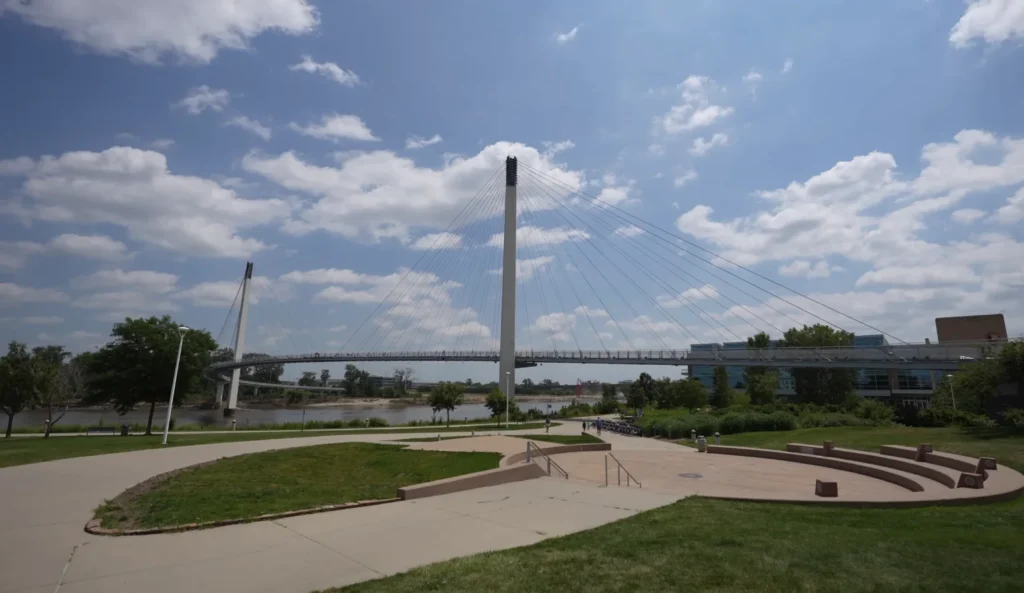 Omar the troll and bob Bridge 1