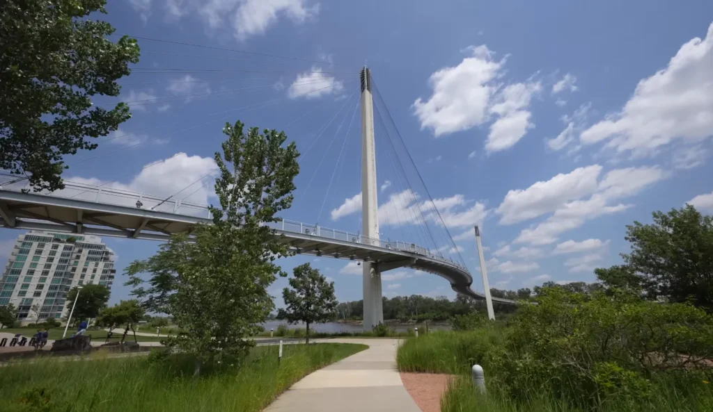 Omar the troll and bob Bridge