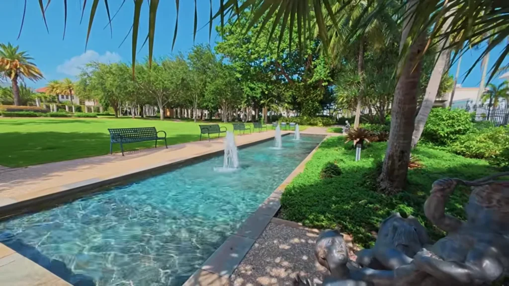 Society of four Arts 1