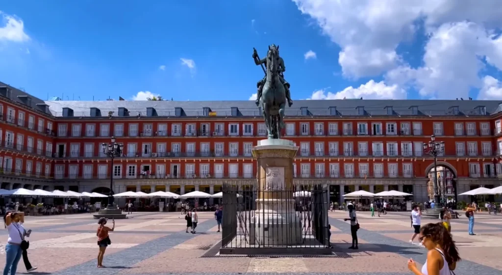 The Mayor Plaza Madrid 1