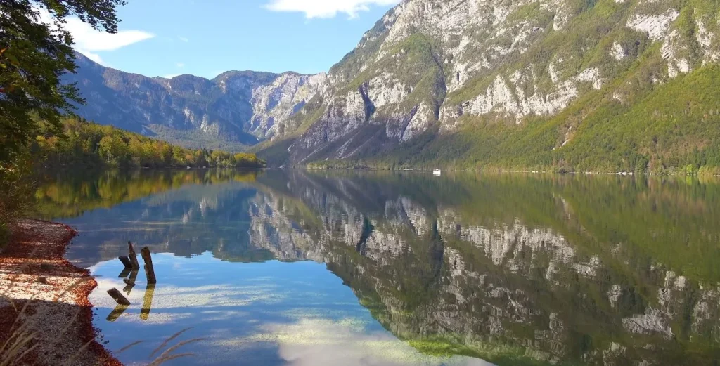 Bohinj perfect reflection, autumn